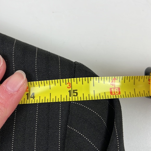 Vroom & Dressman Youth Black Pinstripe Blazer - Picture 6 of 10